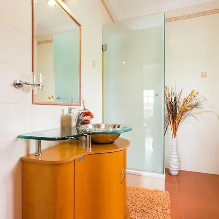 Vista Do Monte, Large Villa, Balcony Views, Private Heated Pool Near Silver Coast