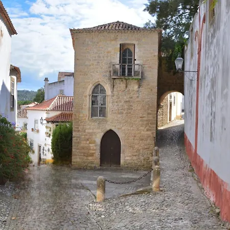 Villa Vista Do Monte, Large Villa, Balcony Views, Private Heated Pool Near Silver Coast *